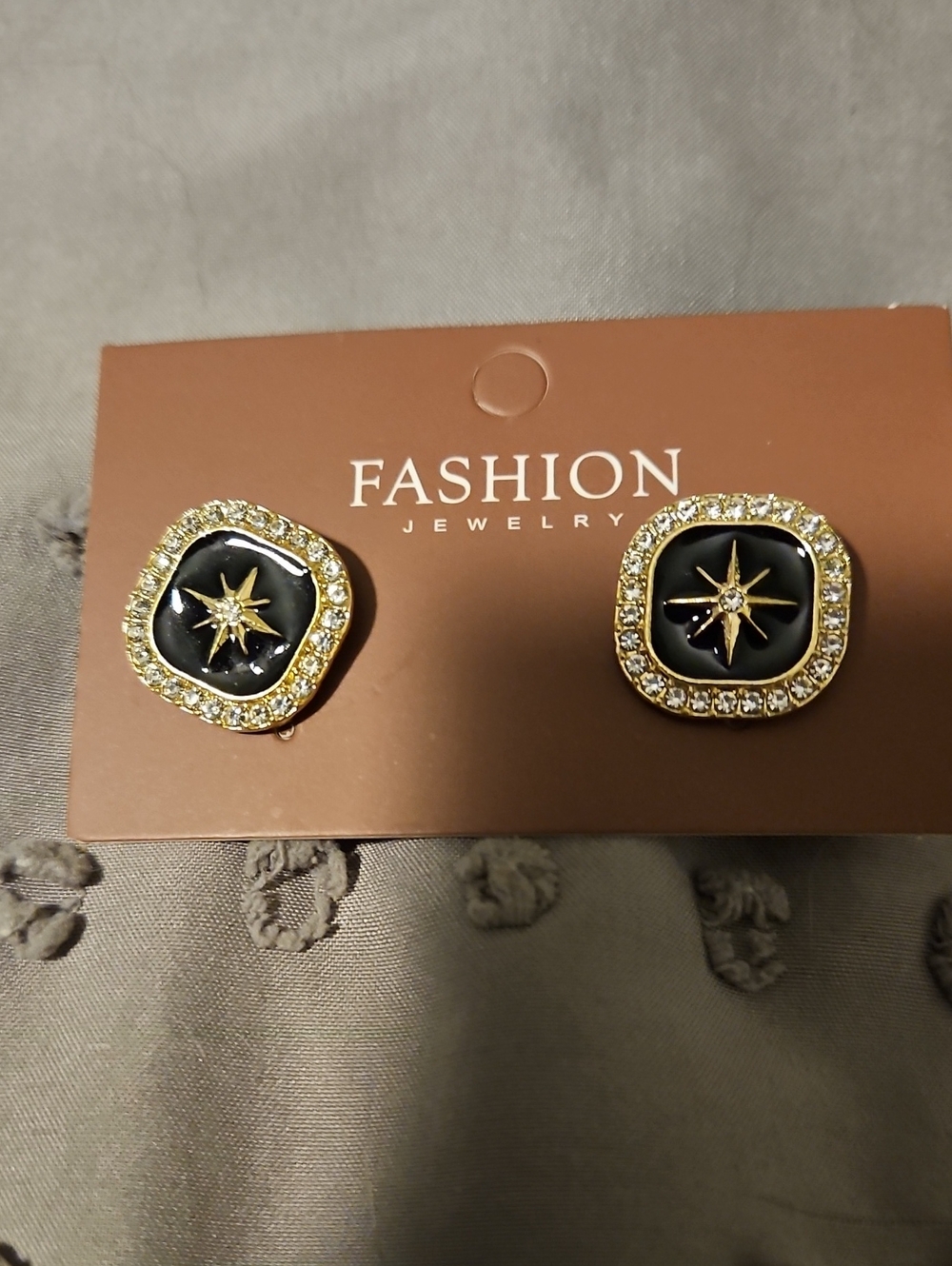 BRAND NEW ** Gold and Black Starburst Crystal Stud Earrings